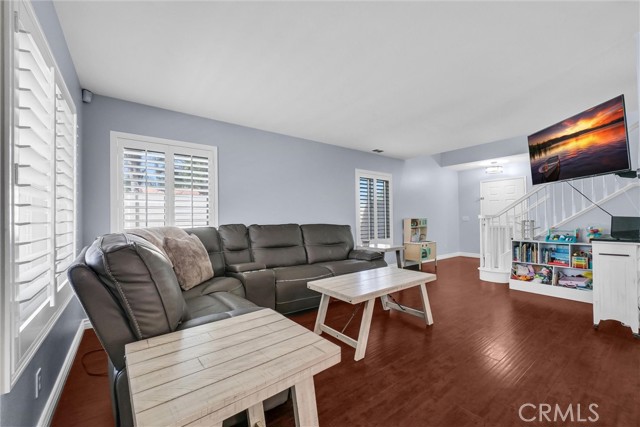 Detail Gallery Image 5 of 31 For 4519 Ferngreen, Hemet,  CA 92545 - 5 Beds | 2/1 Baths