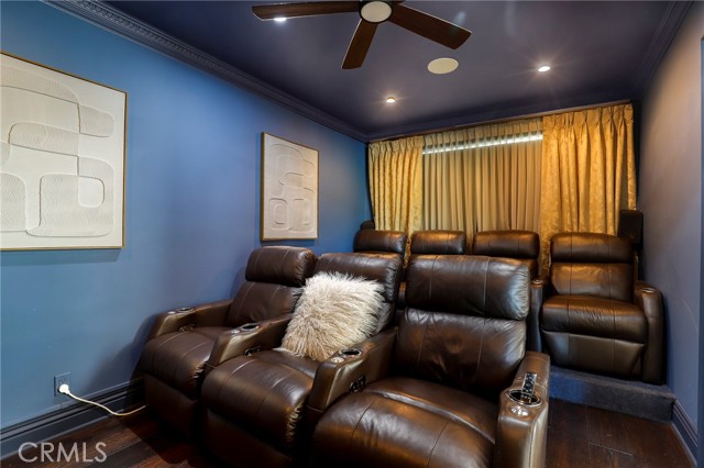 3654 Wrightwood Dr, Studio City CA: https://media.crmls.org/medias/e4e26e66-894d-4788-a431-54302566b75f.jpg