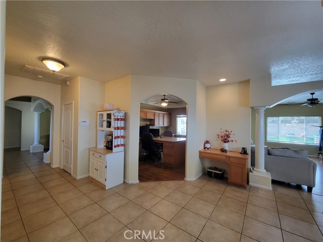 7022 Rio Vista, Hesperia CA: https://media.crmls.org/medias/e4e3a595-5afe-409b-aa4a-3c96159b863e.jpg