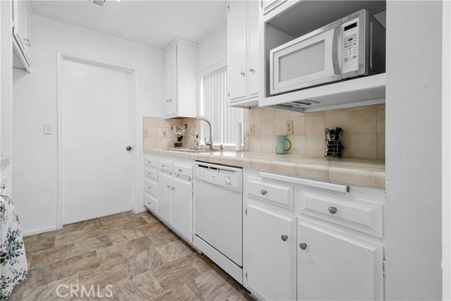 Detail Gallery Image 6 of 24 For 385 E Valley St, Coalinga,  CA 93210 - 2 Beds | 1 Baths