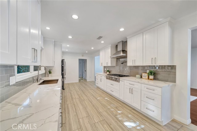 Detail Gallery Image 15 of 48 For 6136 Kentland, Woodland Hills,  CA 91367 - 4 Beds | 3 Baths