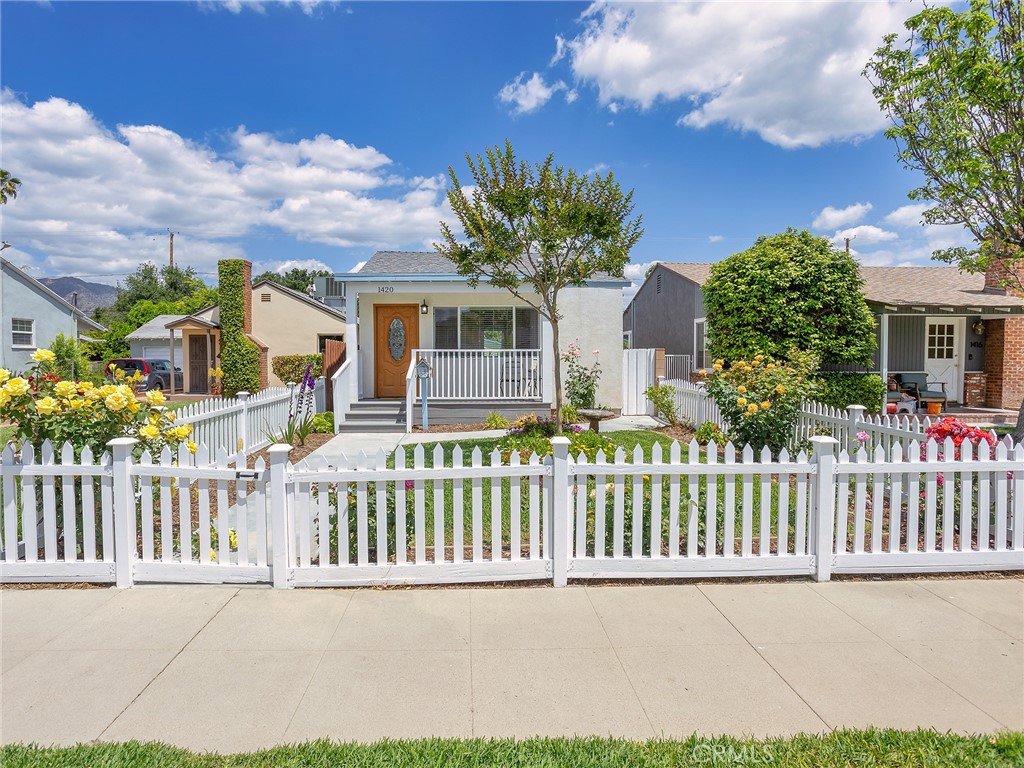 1420 N Lincoln StreetBurbank image #1
