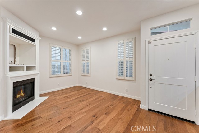 Detail Gallery Image 8 of 37 For 204 Windy, Tustin,  CA 92782 - 3 Beds | 2/1 Baths