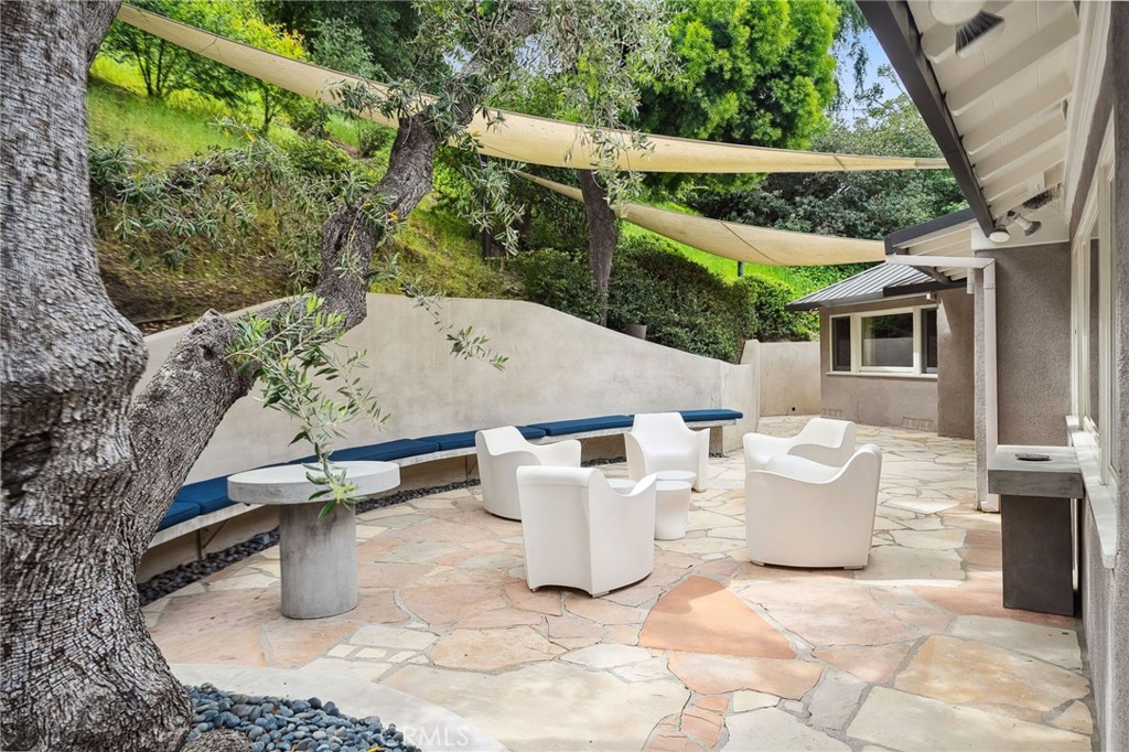 3818 Hollyline AvenueSherman Oaks img 30