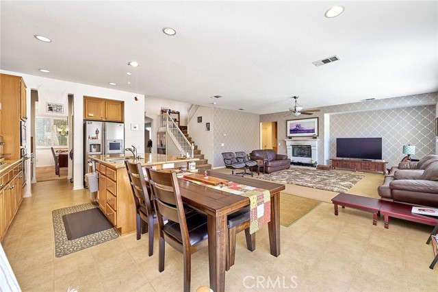 Detail Gallery Image 24 of 68 For 2106 Tangerine, Palmdale,  CA 93551 - 5 Beds | 4 Baths