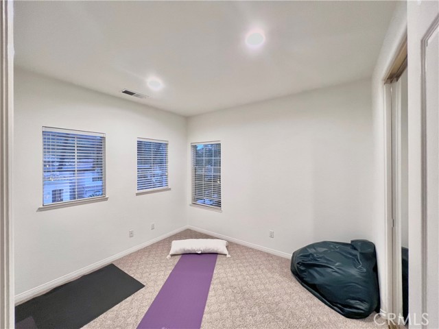 Detail Gallery Image 17 of 19 For 3658 Calle Jazmin, Calabasas,  CA 91302 - 4 Beds | 2/1 Baths