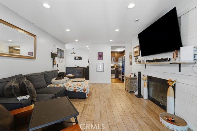 Detail Gallery Image 4 of 18 For 1440 Brett #61,  San Pedro,  CA 90732 - 1 Beds | 1 Baths