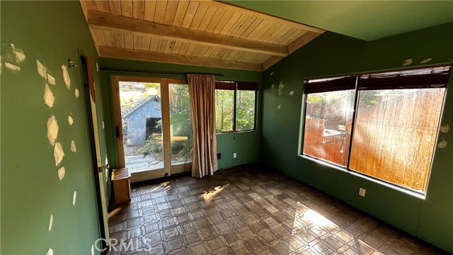 Detail Gallery Image 16 of 31 For 5217 Desert View Dr, Wrightwood,  CA 92397 - 2 Beds | 2 Baths