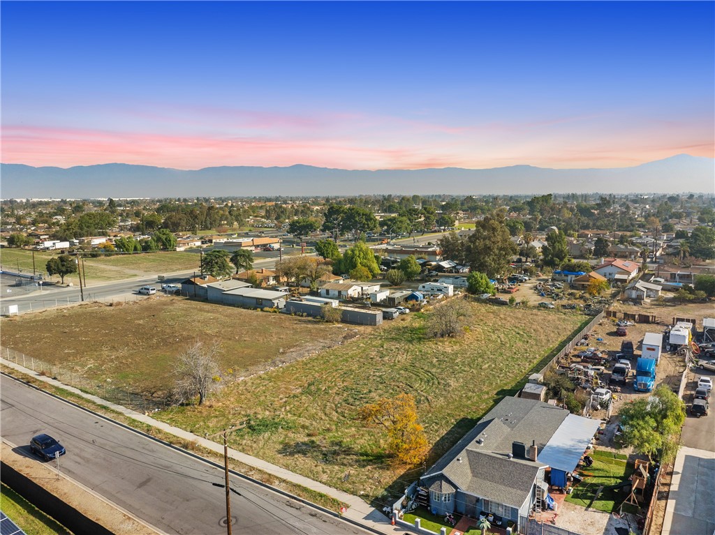 Detail Gallery Image 6 of 26 For 8553 Criss Ave, Fontana,  CA 92335 - – Beds | – Baths