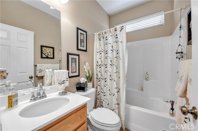 Detail Gallery Image 11 of 44 For 23832 Barberry, Murrieta,  CA 92562 - 3 Beds | 3 Baths