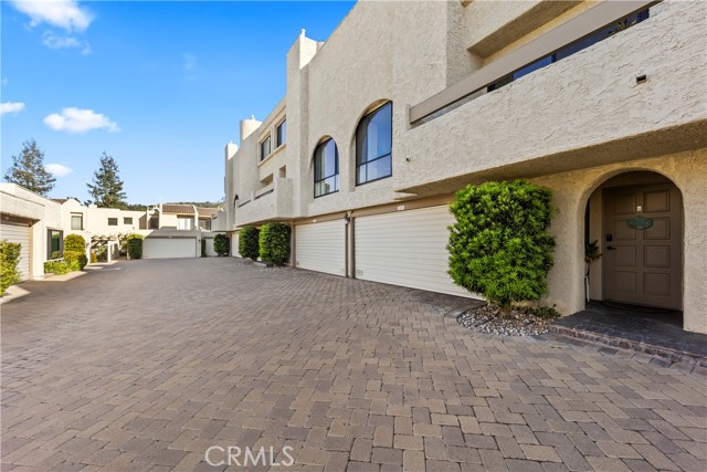 Detail Gallery Image 1 of 33 For 4227 Freedom Dr #304,  Calabasas,  CA 91302 - 3 Beds | 2 Baths