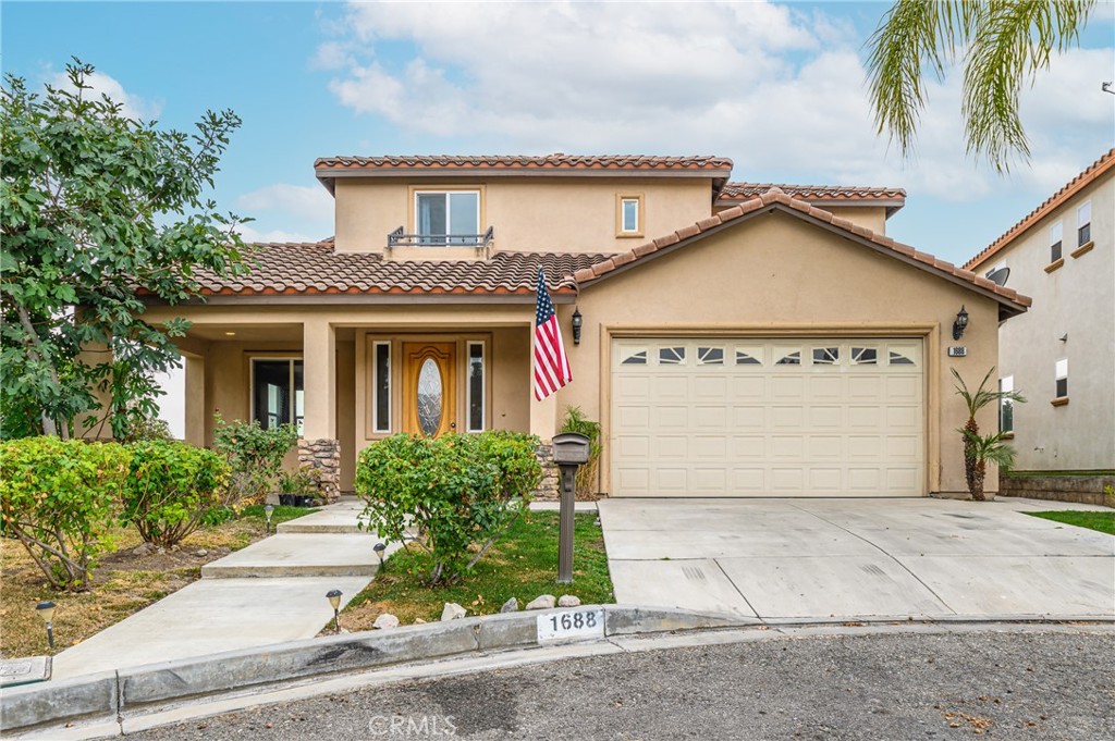 1688 Crest View Place