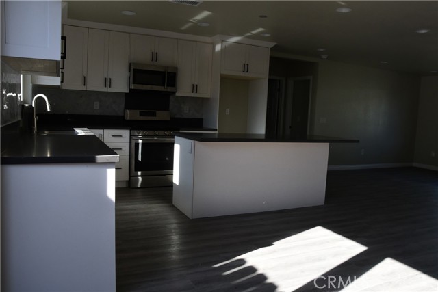 917 W. Flora St., Ontario CA: https://media.crmls.org/medias/e4ed859f-ec5c-4a25-9990-6d5b97e13d21.jpg