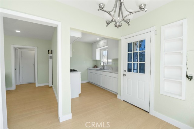 Detail Gallery Image 8 of 30 For 25160 Elmo, San Bernardino,  CA 92404 - 2 Beds | 1 Baths