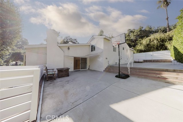 Detail Gallery Image 39 of 52 For 2255 E Chevy Chase Dr, Glendale,  CA 91206 - 4 Beds | 3 Baths