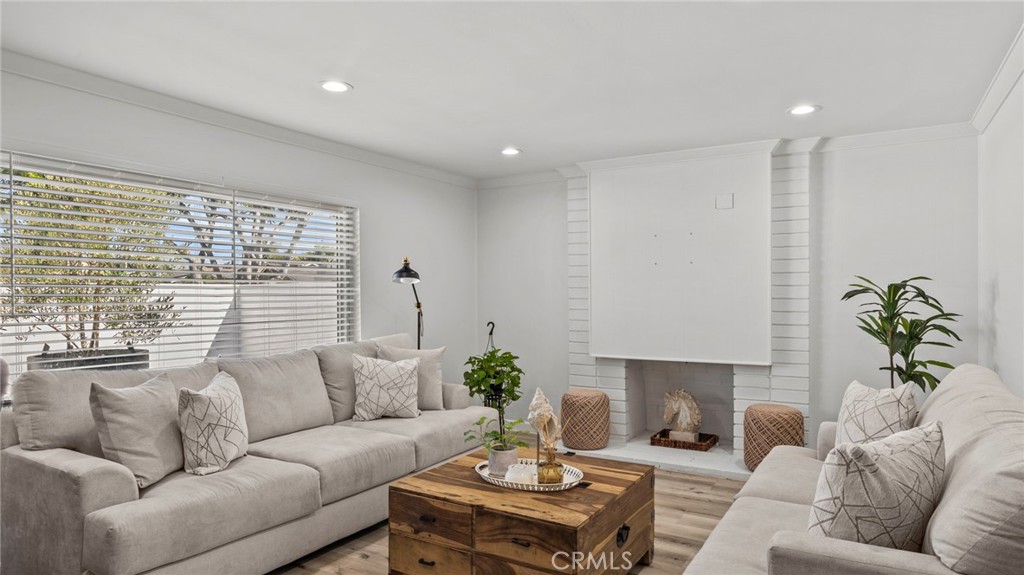 E4Ef6F94 A9E7 4991 8077 A955E9642A15 314 E Collamer Drive, Carson, Ca 90746 &Lt;Span Style='BackgroundColor:transparent;Padding:0Px;'&Gt; &Lt;Small&Gt; &Lt;I&Gt; &Lt;/I&Gt; &Lt;/Small&Gt;&Lt;/Span&Gt;