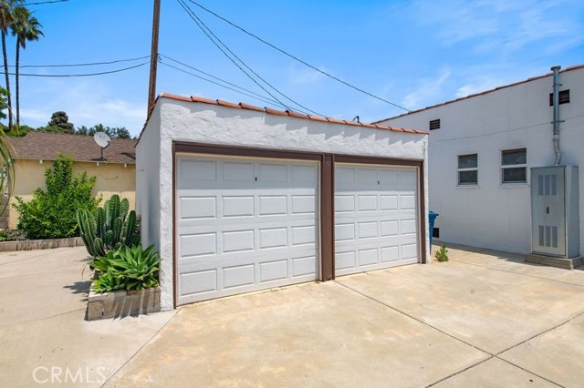 329 N Bushnell Avenue, Alhambra CA: https://media.crmls.org/medias/e4efb5a8-a498-4ab0-8256-8fb9089d171c.jpg