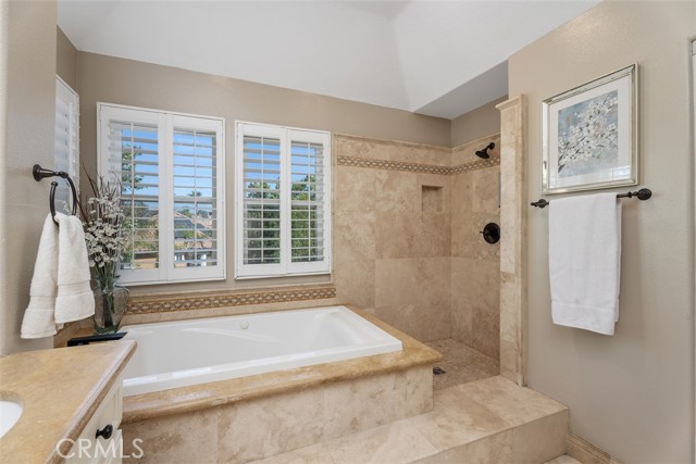 7 Mariposa, Rancho Santa Margarita CA: https://media.crmls.org/medias/e4f00143-1588-4799-9207-2c8d49525388.jpg