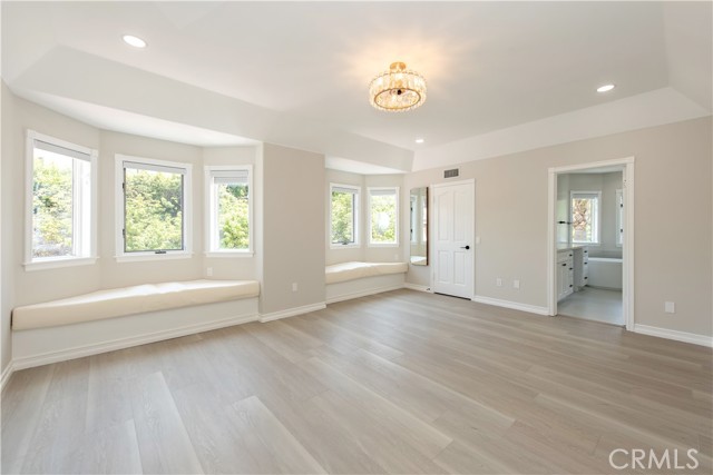 2836 N Kingsgate Drive, Orange CA: https://media.crmls.org/medias/e4f01dca-65ba-48f8-a527-b994fbb8573e.jpg