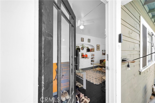776 Stanley Avenue, Long Beach CA: https://media.crmls.org/medias/e4f160f5-c5f6-47b9-967e-ed03bb8fc5bb.jpg