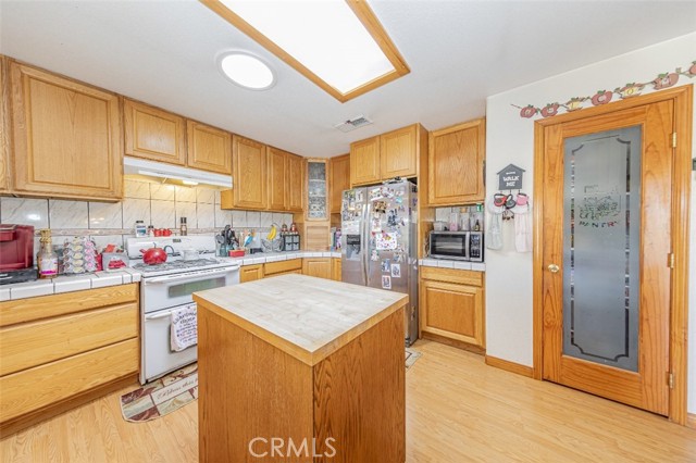35095 Rough Rider Way, Raymond CA: https://media.crmls.org/medias/e4f194ff-a82a-4035-90f1-8692589ae9f2.jpg