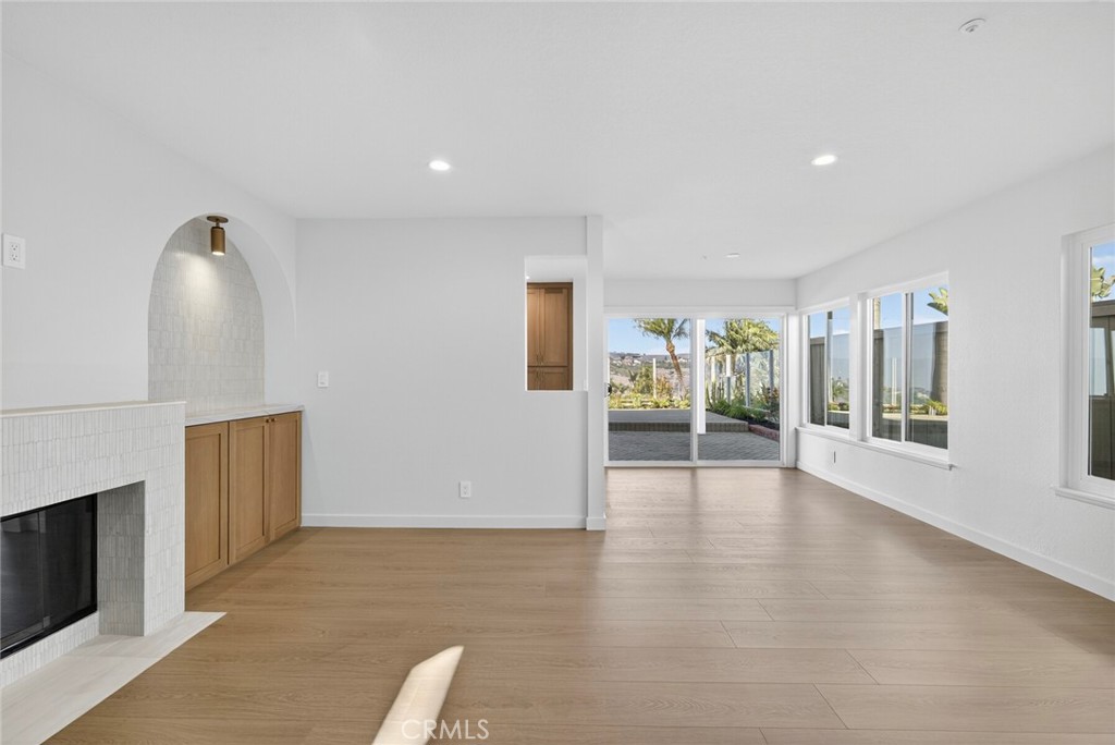 MLS #OC25245288 image #23