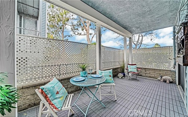 16960 Algonquin Street, Huntington Beach CA: https://media.crmls.org/medias/e4f22e21-01ba-4797-8fac-de7f503033db.jpg