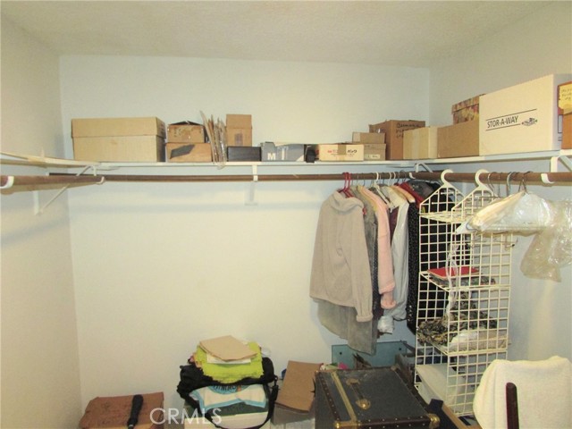 Walk-in closet