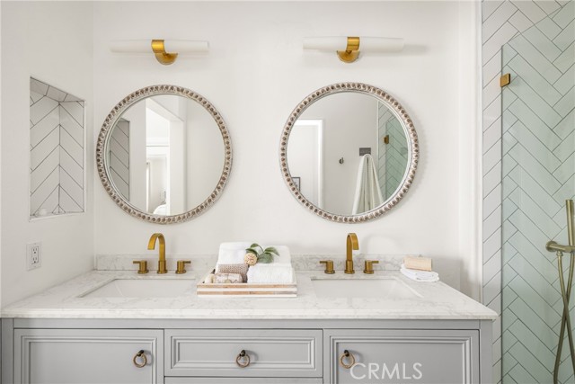 183 Montana Del Lago Drive, Rancho Santa Margarita CA: https://media.crmls.org/medias/e4f39f2b-59c3-4a2d-b713-e1ea545f6e53.jpg