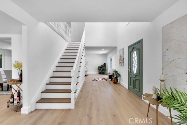 9500 Texhoma Avenue, Northridge CA: https://media.crmls.org/medias/e4f3f3f9-9b74-47c4-ad7a-4308aac83902.jpg