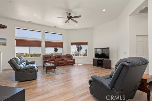 4620 Sandpiper Lane, Paradise CA: https://media.crmls.org/medias/e4f5175c-3af8-454c-ae3f-b49aa4a32a5d.jpg