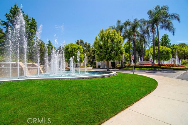 Detail Gallery Image 2 of 50 For 3941 Rock Hampton Dr, Tarzana,  CA 91356 - 5 Beds | 3 Baths