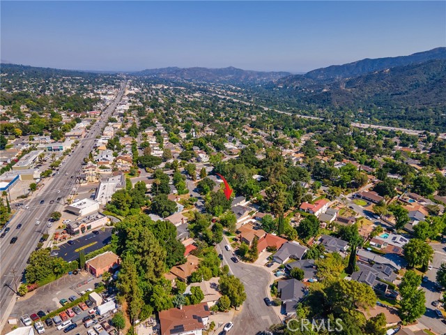 3828 2nd Avenue, La Crescenta CA: https://media.crmls.org/medias/e4f5d7ba-5c45-4fb8-b3c2-68417c22d799.jpg