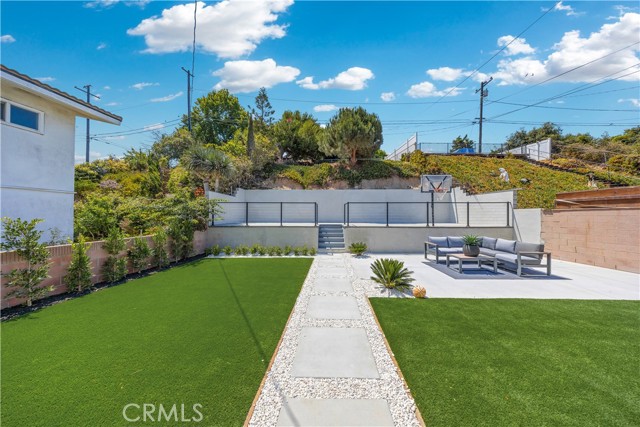 4618 Sharynne Lane, Torrance CA: https://media.crmls.org/medias/e4f64cc9-c608-453c-ba44-57e9393ca5a2.jpg