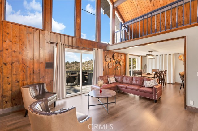 Detail Gallery Image 6 of 33 For 27814 North Bay, Lake Arrowhead,  CA 92352 - 4 Beds | 3/1 Baths