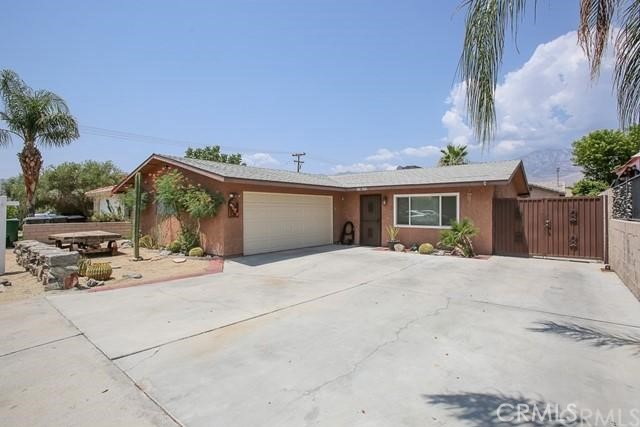 Detail Gallery Image 1 of 31 For 33455 Navajo Trl, Cathedral City,  CA 92234 - 5 Beds | 4 Baths