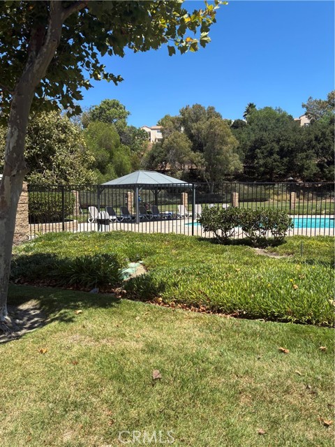Detail Gallery Image 1 of 16 For 21203 Trumpet Dr #103,  Newhall,  CA 91321 - 2 Beds | 2 Baths