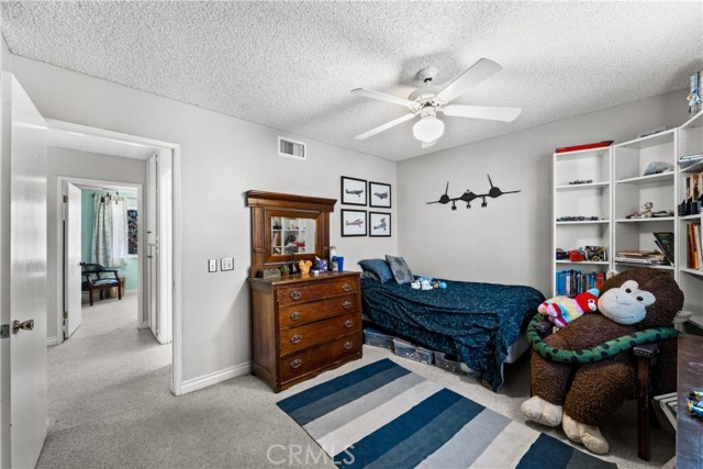 Detail Gallery Image 32 of 60 For 1635 Staffordshire, Lancaster,  CA 93534 - 4 Beds | 3 Baths