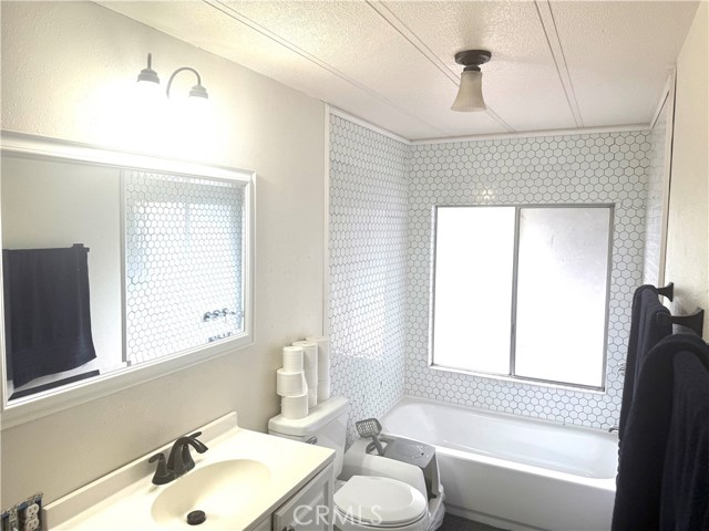 Detail Gallery Image 26 of 30 For 1550 Rimpau #37,  Corona,  CA 92881 - 3 Beds | 2 Baths