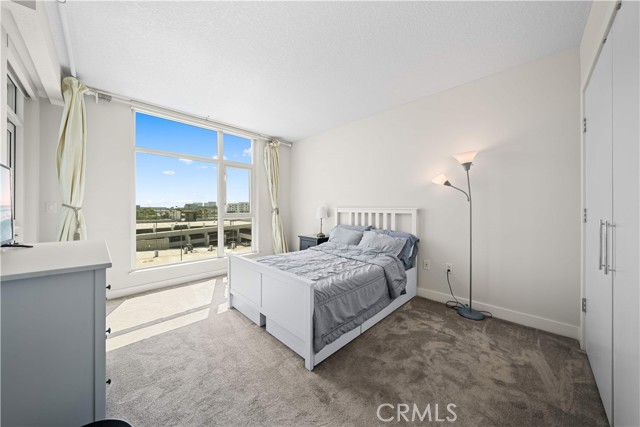 3131 Michelson Drive, Irvine CA: https://media.crmls.org/medias/e4f8b9f4-e37d-4865-afca-e41c4a6e127e.jpg