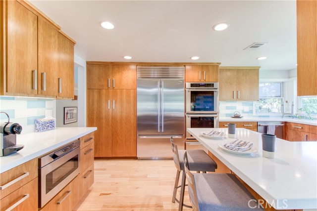 4317 Candleberry, Seal Beach CA: https://media.crmls.org/medias/e4f98838-083c-4839-9af0-3454458effb7.jpg