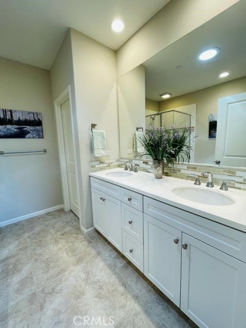 Detail Gallery Image 11 of 13 For 58 Granite Path, Irvine,  CA 92620 - 2 Beds | 2 Baths