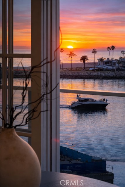 Detail Gallery Image 26 of 54 For 2727 Ocean Bld, Corona Del Mar,  CA 92625 - 3 Beds | 4/1 Baths