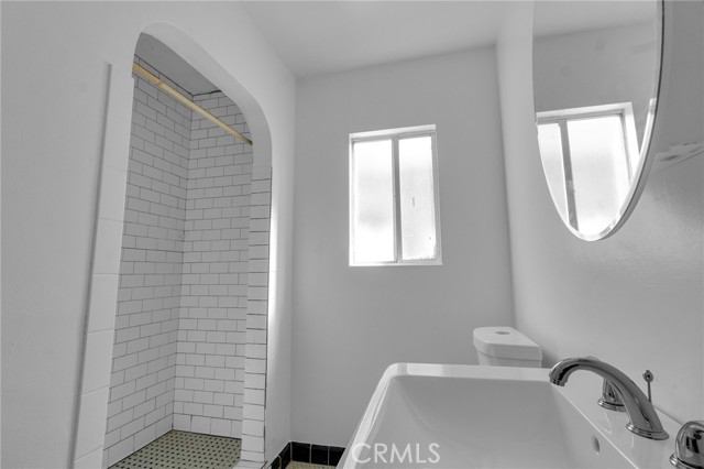 Detail Gallery Image 10 of 31 For 1409 E 59th St, Long Beach,  CA 90805 - 2 Beds | 1 Baths