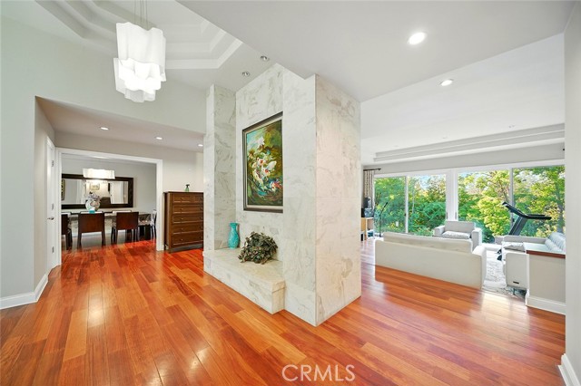 2538 Cameron Avenue, Covina CA: https://media.crmls.org/medias/e4fa2cd9-595c-45e6-bccb-d2bf3e1cad5d.jpg