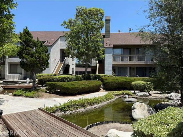 Detail Gallery Image 1 of 29 For 10591 Lakeside Dr #198,  Garden Grove,  CA 92840 - 2 Beds | 2 Baths