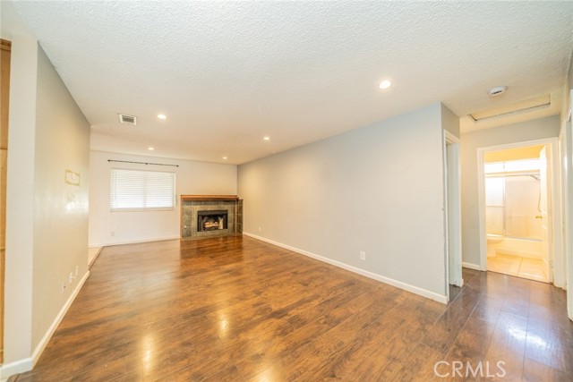 Detail Gallery Image 12 of 38 For 15060 Manzanita Dr, Fontana,  CA 92335 - 3 Beds | 2 Baths