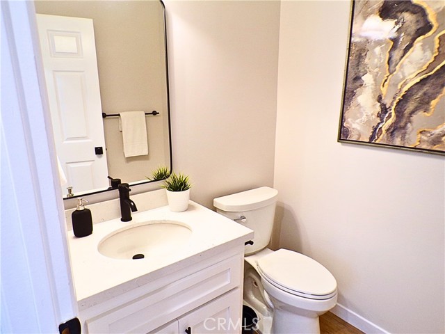 Detail Gallery Image 13 of 34 For 1524 251st St #B,  Harbor City,  CA 90710 - 4 Beds | 3/1 Baths