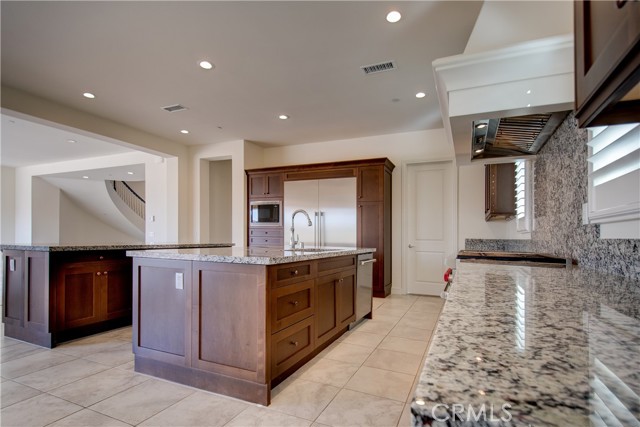 Detail Gallery Image 13 of 75 For 120 Nest Pine, Irvine,  CA 92602 - 5 Beds | 5/1 Baths