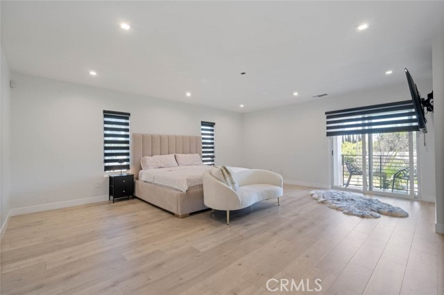 Detail Gallery Image 33 of 75 For 17043 Gunther St, Granada Hills,  CA 91344 - 4 Beds | 4 Baths